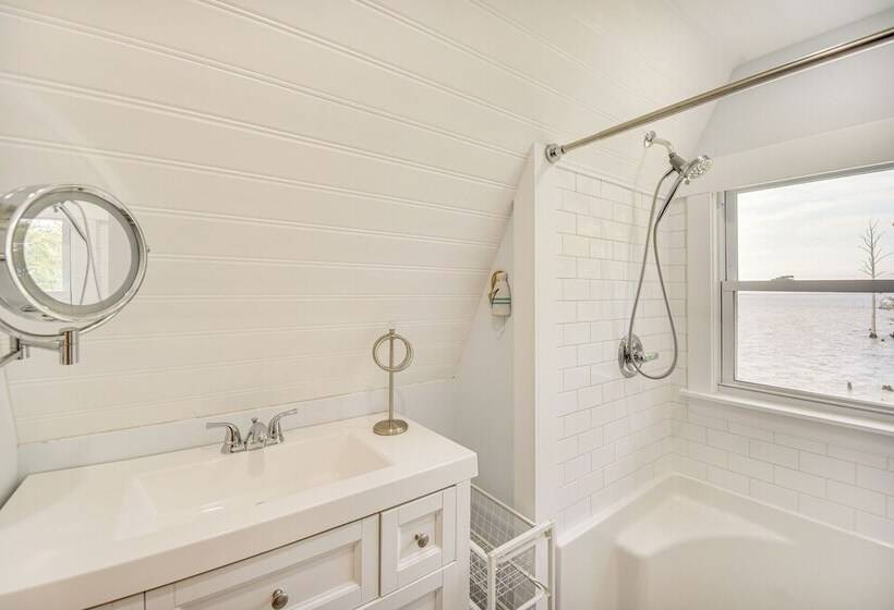 Waterfront Cabin On Albemarle Sound W/ 2 Kayaks!