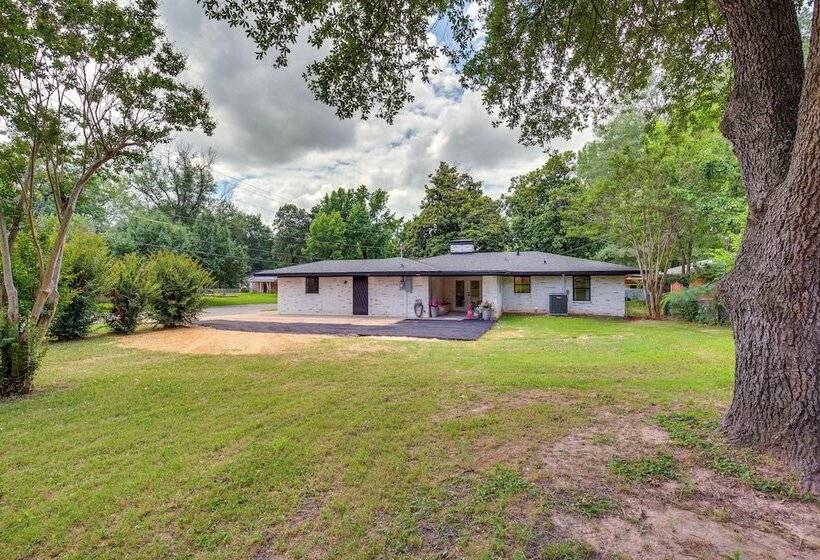 Away In Paris Retreat W/ Workspace, 2 Mi To Dtwn