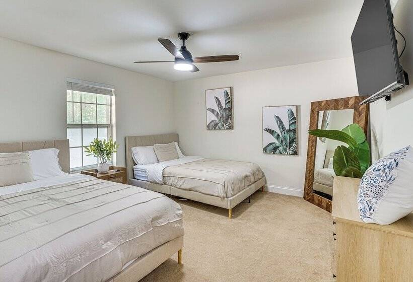 Beautiful Home W/ Pool: Near Downtown, Unc & Duke!