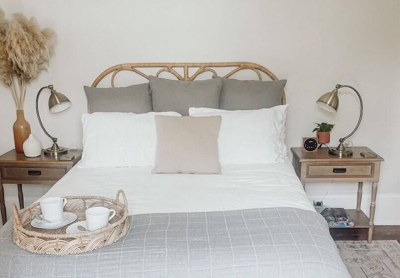 Bed and Breakfast Guesthouse On Girod