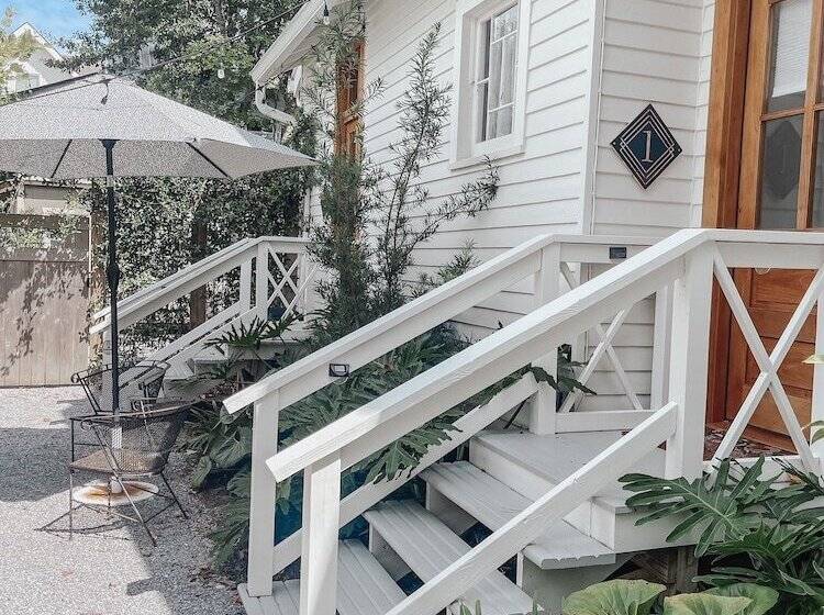 Bed and Breakfast Guesthouse On Girod