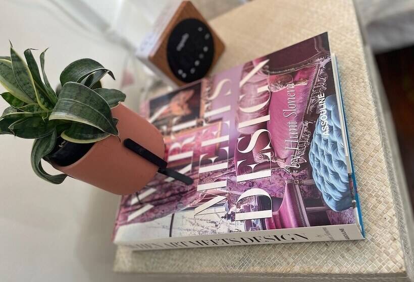 Bed and Breakfast Guesthouse On Girod