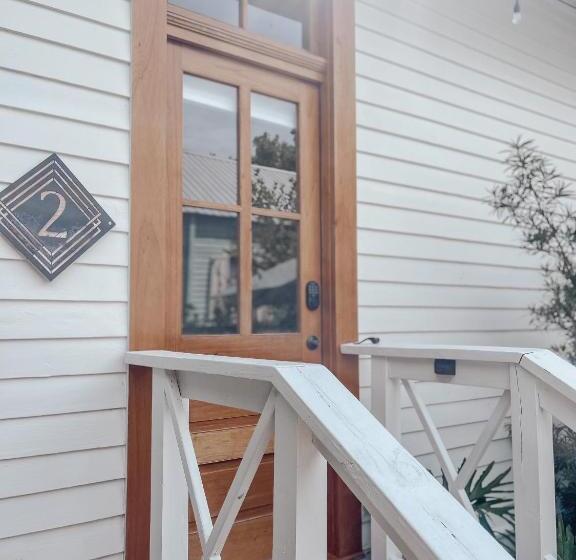 Bed and Breakfast Guesthouse On Girod