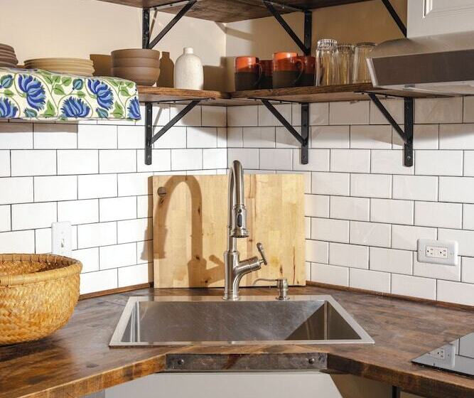 مبيت وإفطار Kingston Carriage House