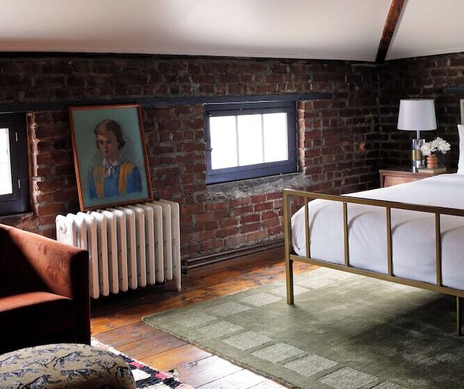 مبيت وإفطار Kingston Carriage House