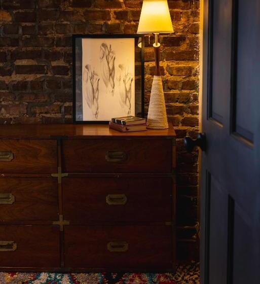 مبيت وإفطار Kingston Carriage House