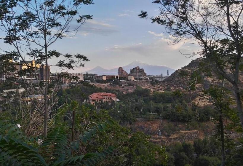 민박 Room In The Centre