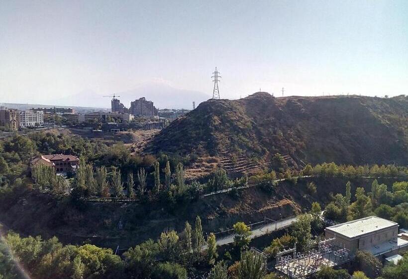 민박 Room In The Centre