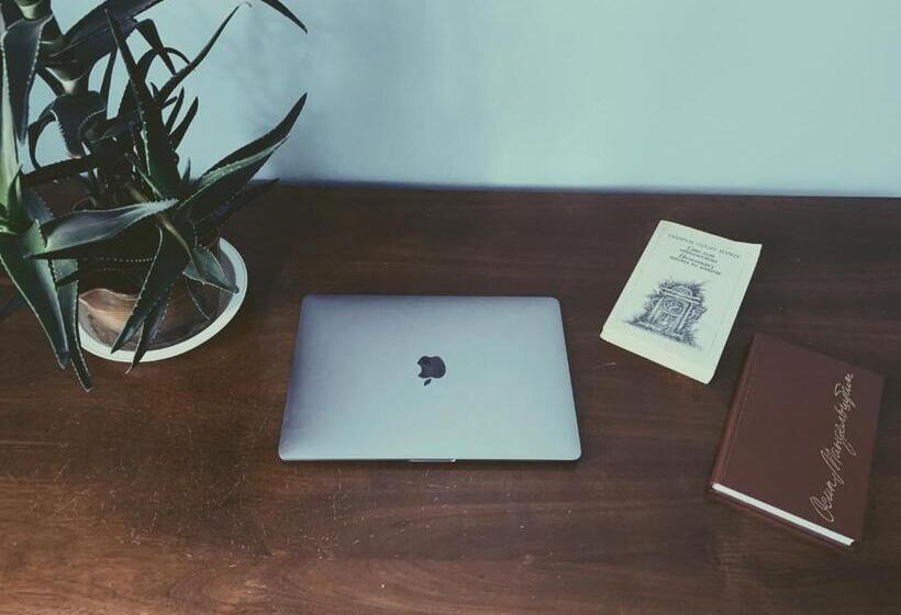 민박 Room In The Centre