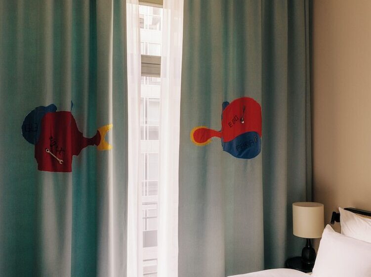 هتل Château Royal Berlin