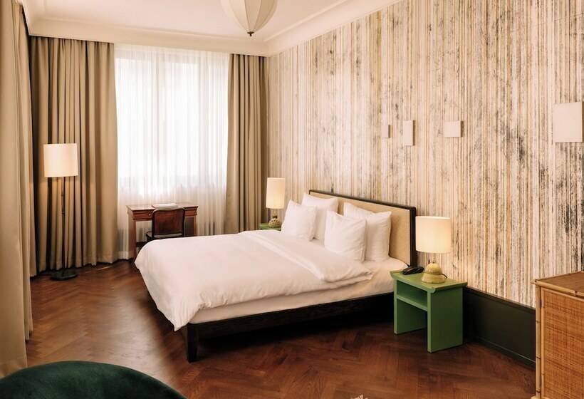 هتل Château Royal Berlin