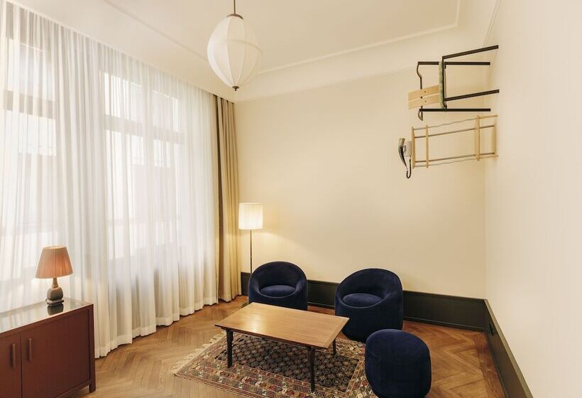 هتل Château Royal Berlin