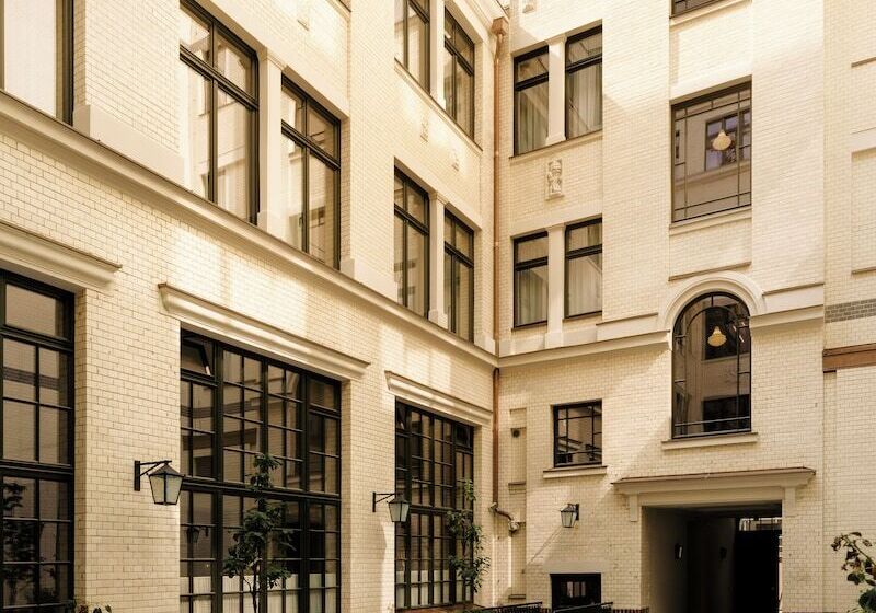 هتل Château Royal Berlin