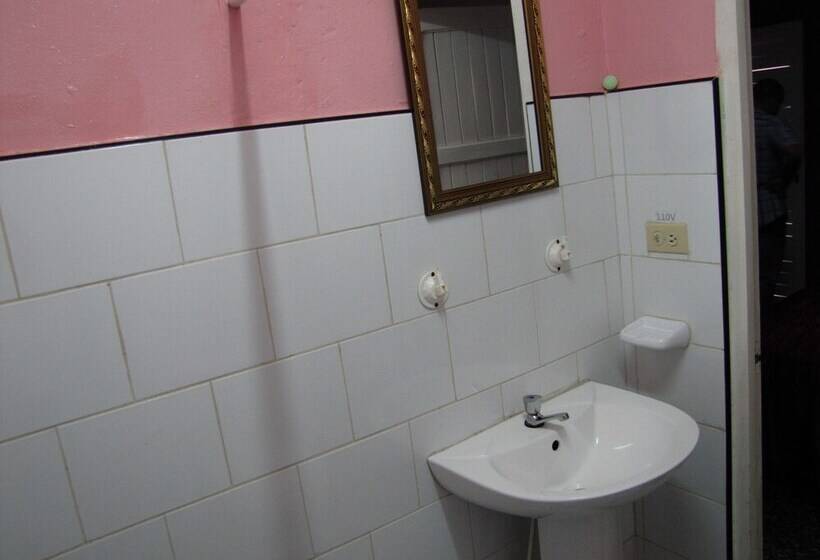 Blueroom & Hostal Saiz