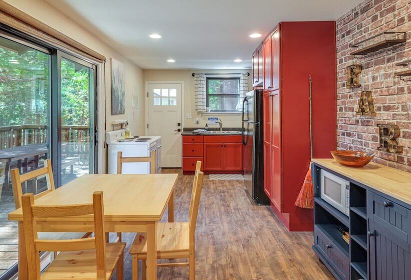 California Mountain Cabin W/ Lake Access & Deck!