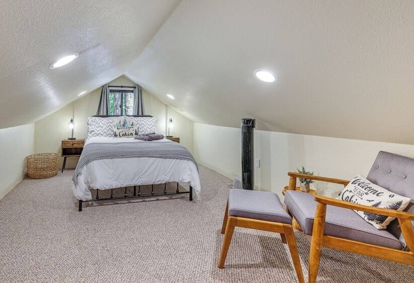 California Mountain Cabin W/ Lake Access & Deck!