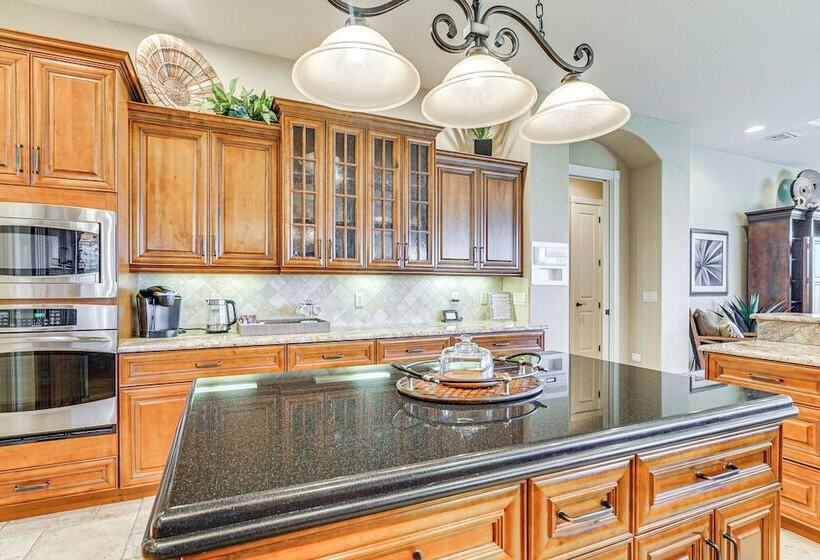 3 Mi To Beach: Cape Coral Escape W/ Private Pool