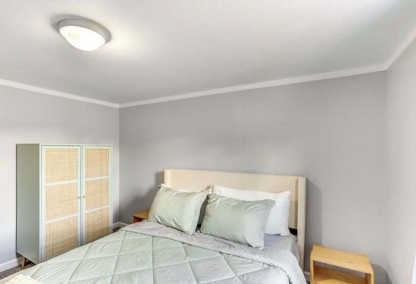 Charming Family Home: Walk To Downtown Bellefonte!