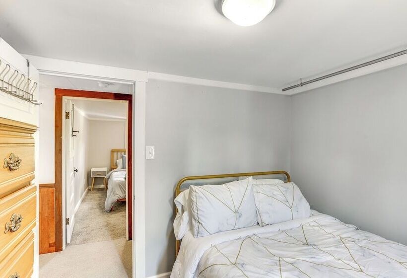 Charming Family Home: Walk To Downtown Bellefonte!