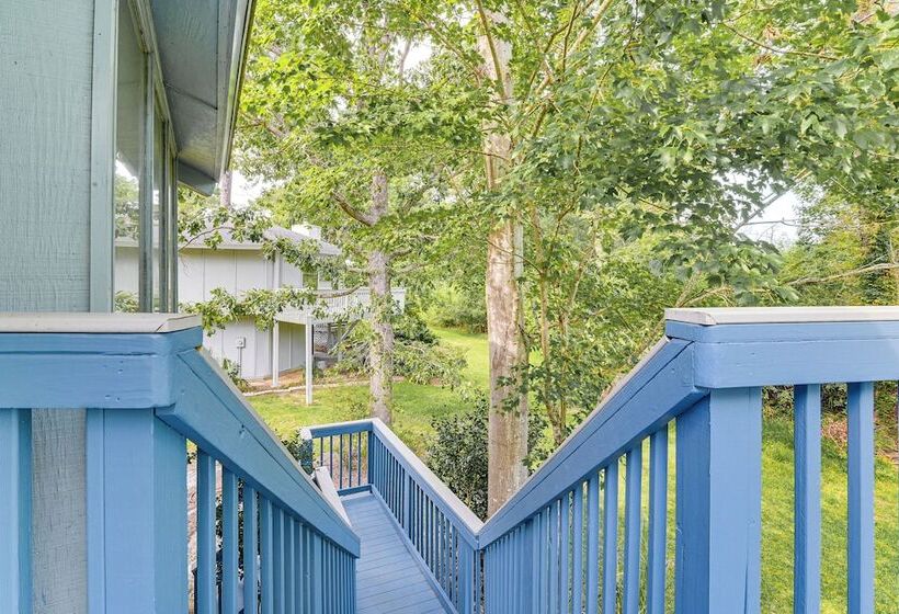 Myrtle Beach Tree House W/ Deck ~ 7 Mi To Beach!