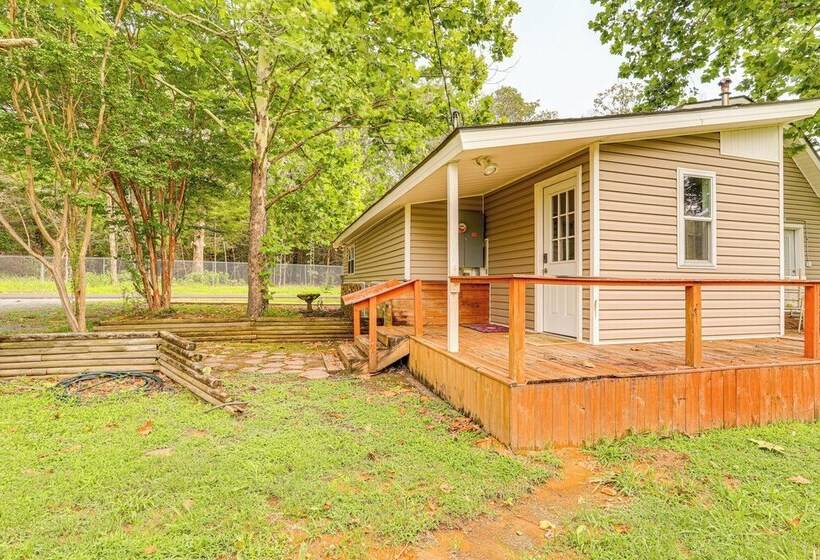 Greers Ferry Home W/ Fire Pit Near Shiloh Marina!