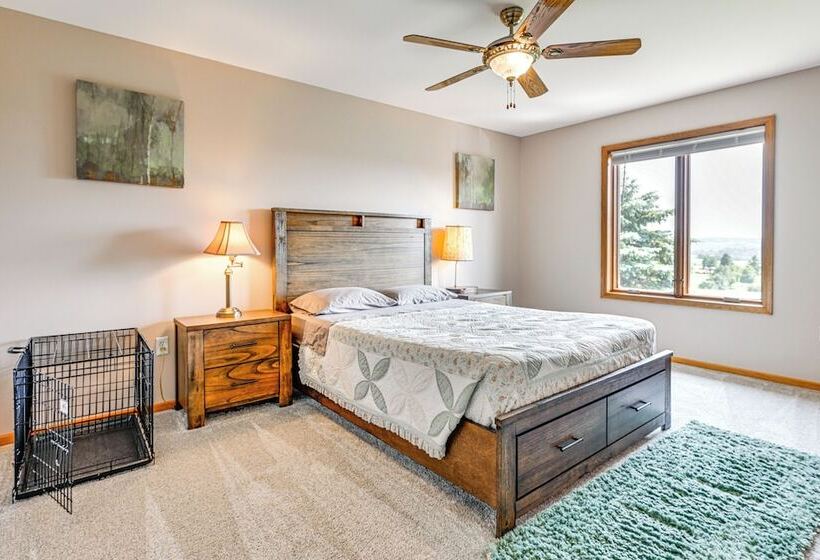 Hoheland Ranch  On 185 Acres W/ Deck + Views!