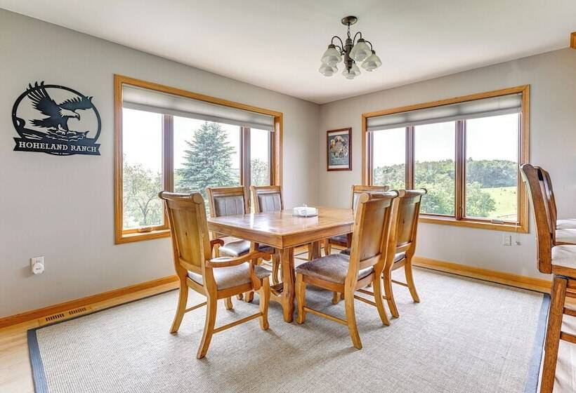 Hoheland Ranch  On 185 Acres W/ Deck + Views!