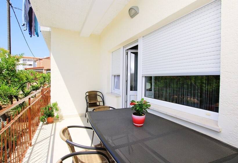 هتل Apartment Anica