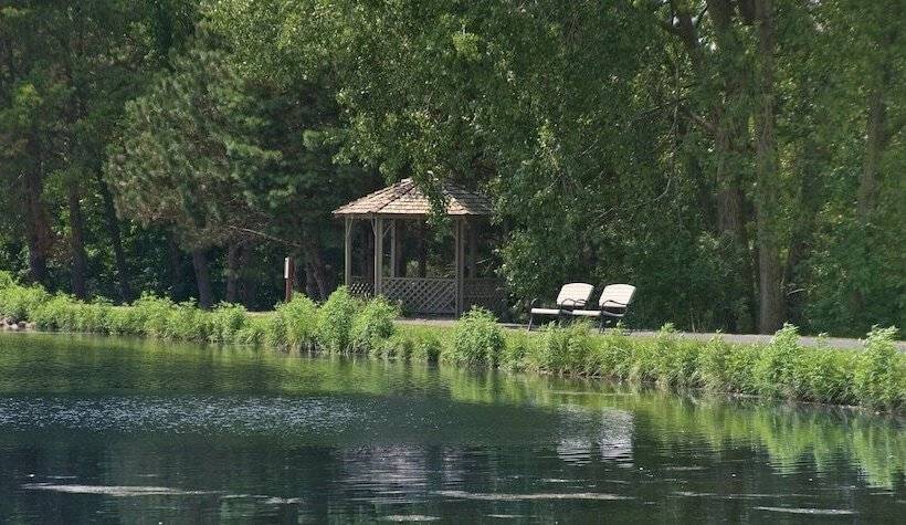 בית מלון כפרי Club Wyndham Tamarack