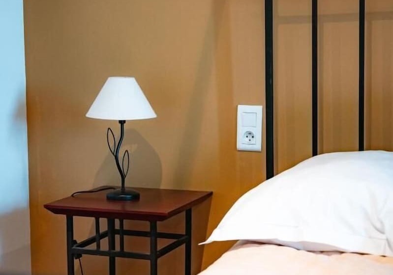 فندق Mas De Baumes   Ferrières