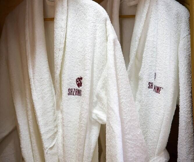 هتل Sazano Wine Cellar &