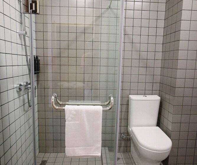 هتل Sazano Wine Cellar &