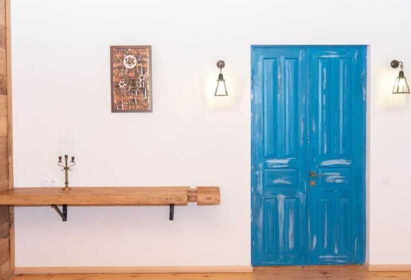 هتل Sazano Wine Cellar &