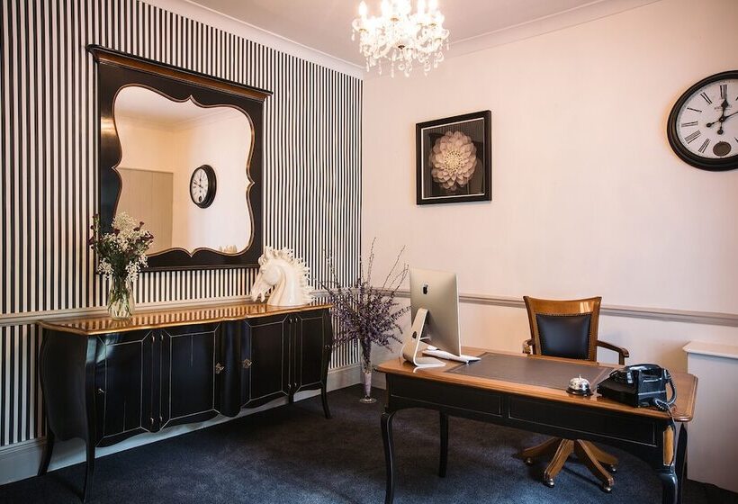 酒店 The Broadmead Boutique B And B