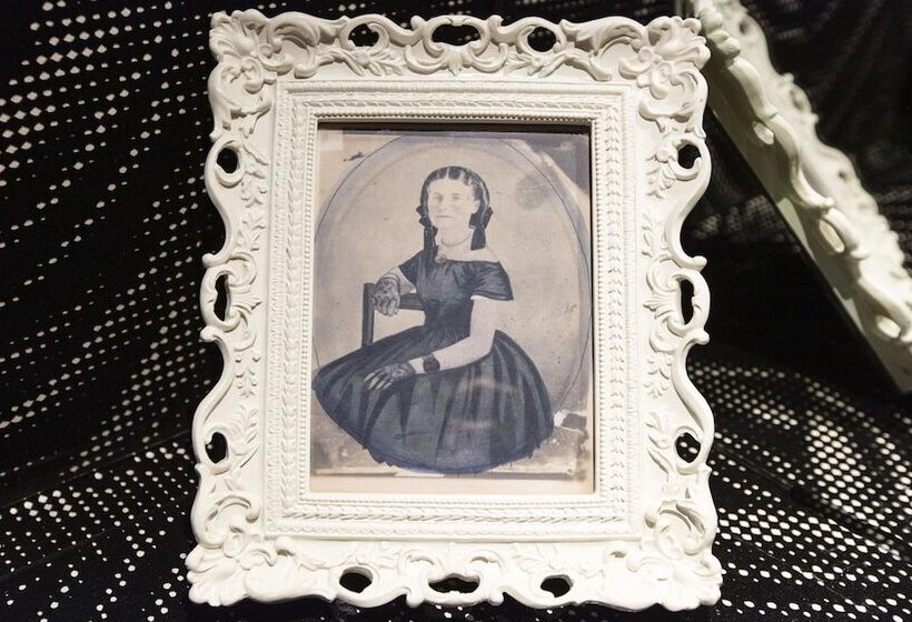 בית מלון כפרי The Roxbury At Stratton Falls