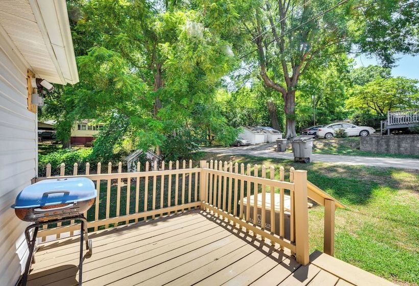 Family Friendly Home Near Parks & Lakes!