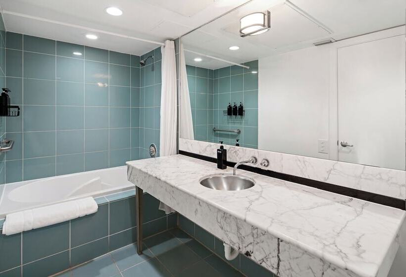 Kasa La Flora And Impala Miami Beach