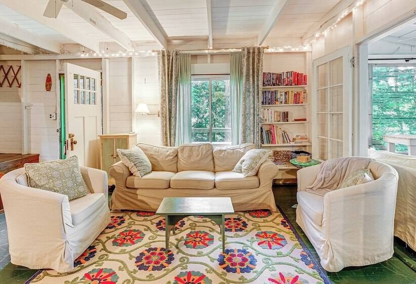 ~ 1 Mi To Dtwn Grand Haven: Lake Michigan Cabin