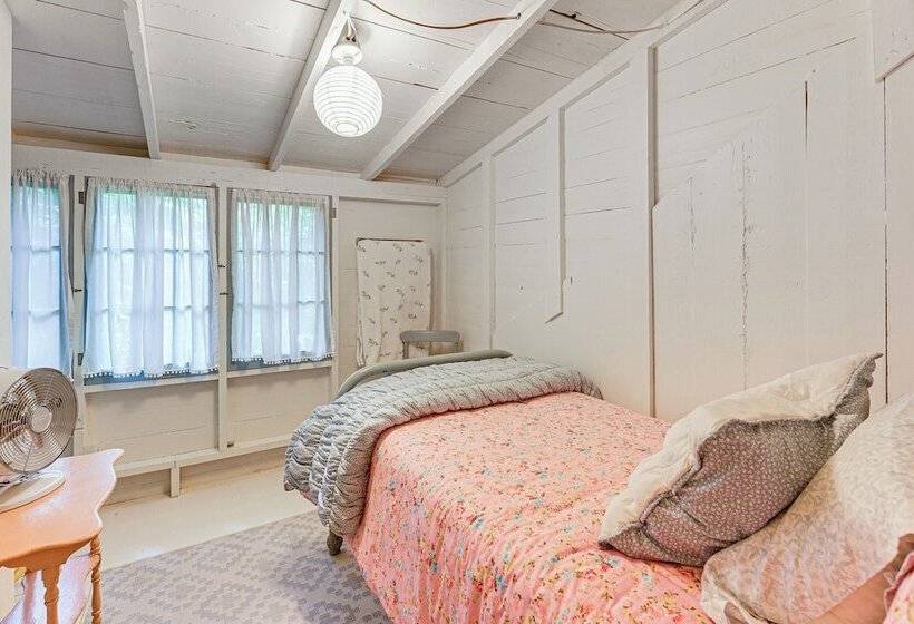 ~ 1 Mi To Dtwn Grand Haven: Lake Michigan Cabin