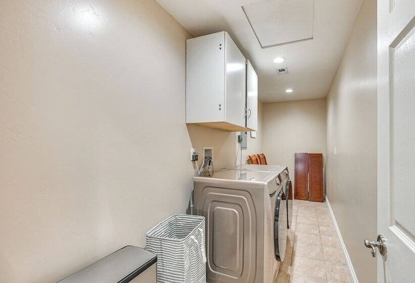 Lakeside Home W/ Fire Pit: 4 Mi To Lake Jennings!