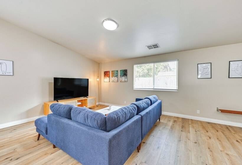 Lakeside Home W/ Fire Pit: 4 Mi To Lake Jennings!