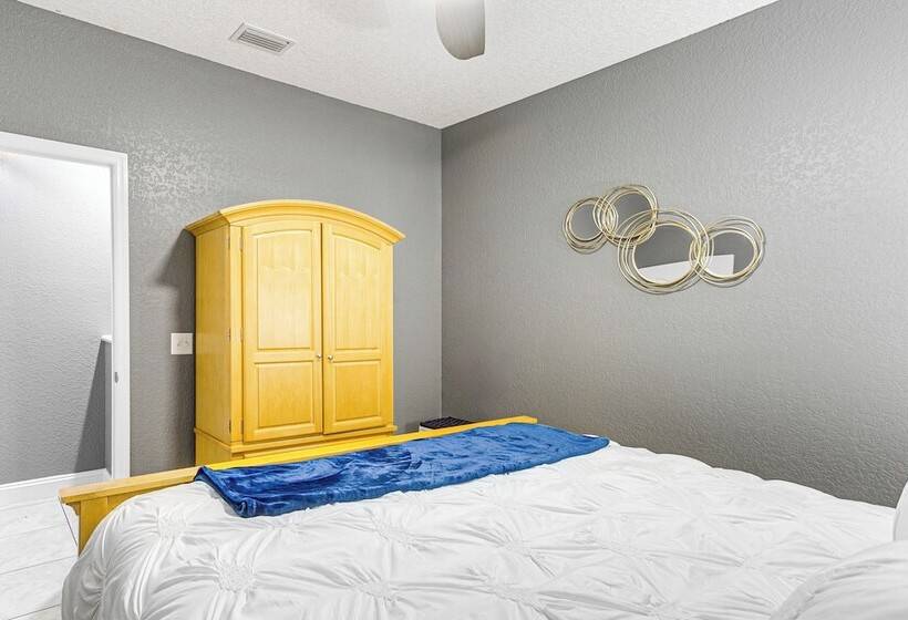 Luxe Brunswick Home ~ 14 Mi To Jekyll Island!