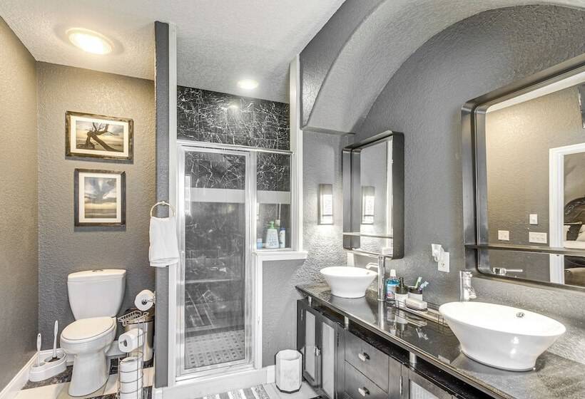 Luxe Brunswick Home ~ 14 Mi To Jekyll Island!