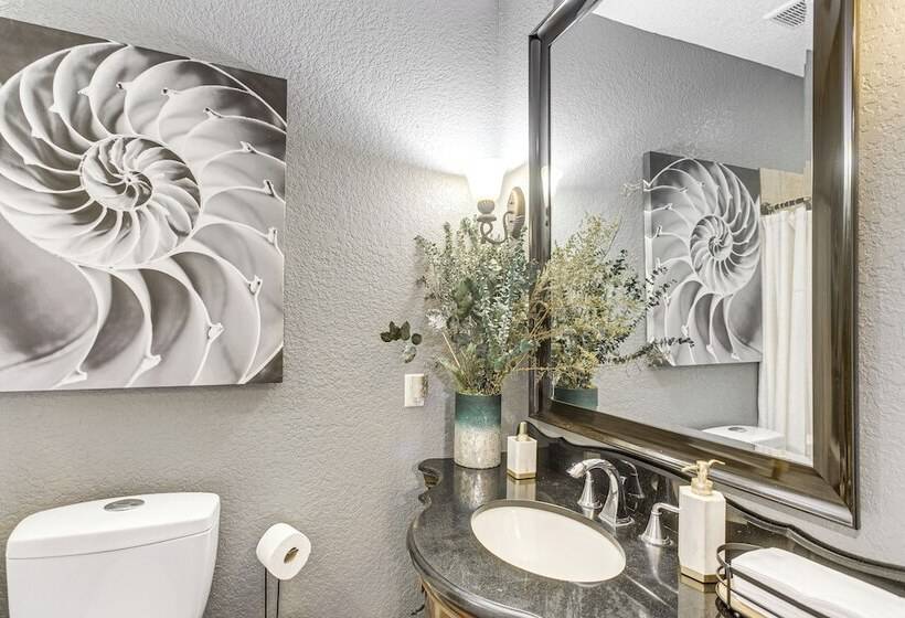 Luxe Brunswick Home ~ 14 Mi To Jekyll Island!