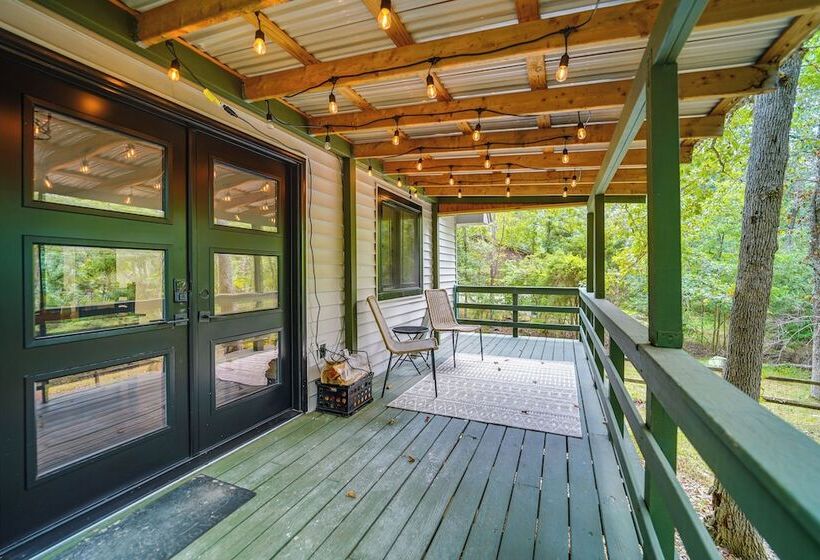 1 Mi To Massanutten Resort: Cabin W/ Fire Pit!