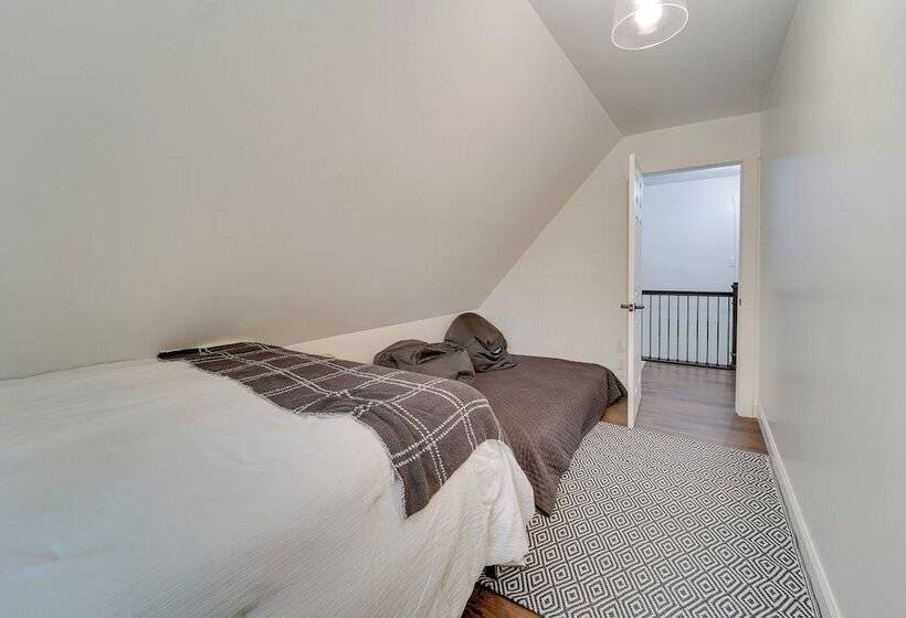 1 Mi To Massanutten Resort: Cabin W/ Fire Pit!