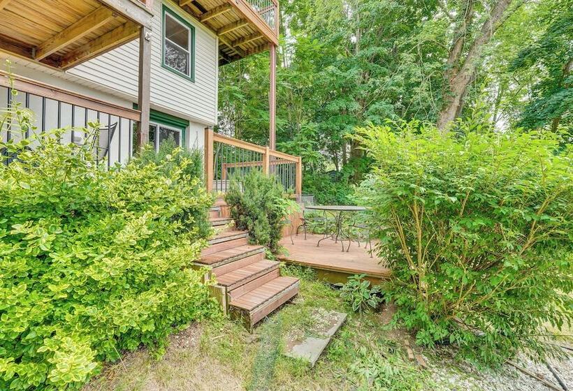 Game Room & Yard: Mid Century Modern Kingston Home