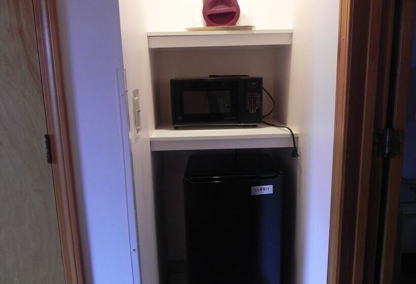 Mohican Resort Motel