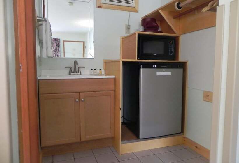 Mohican Resort Motel