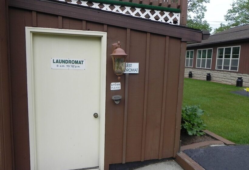 Mohican Resort Motel